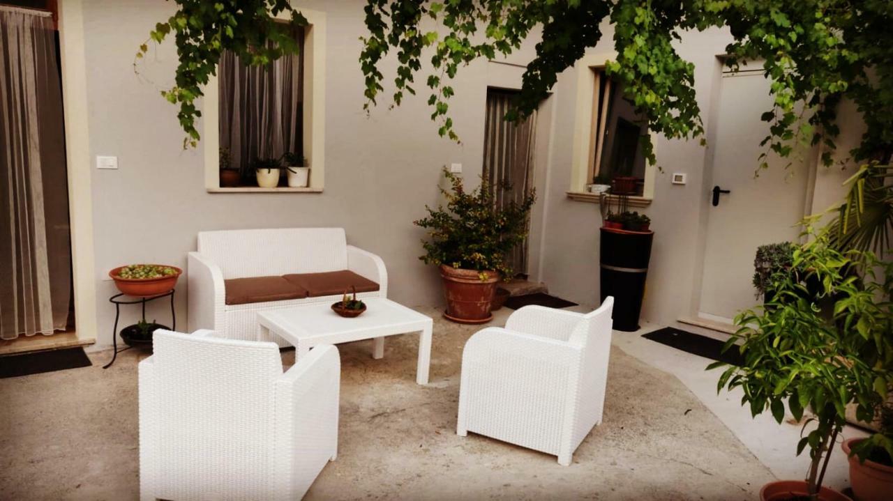 "Country House Il Brolo" Polpenazze del Garda Exterior foto
